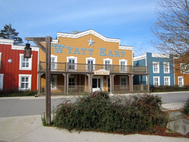 bc3a2timents-de-lhc3b4tel-cheyenne